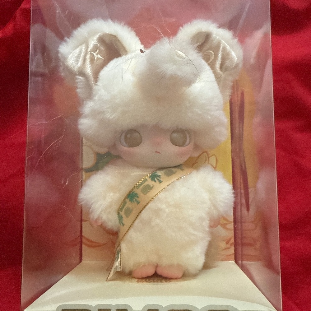 DIMOO- exclusive from POP MART